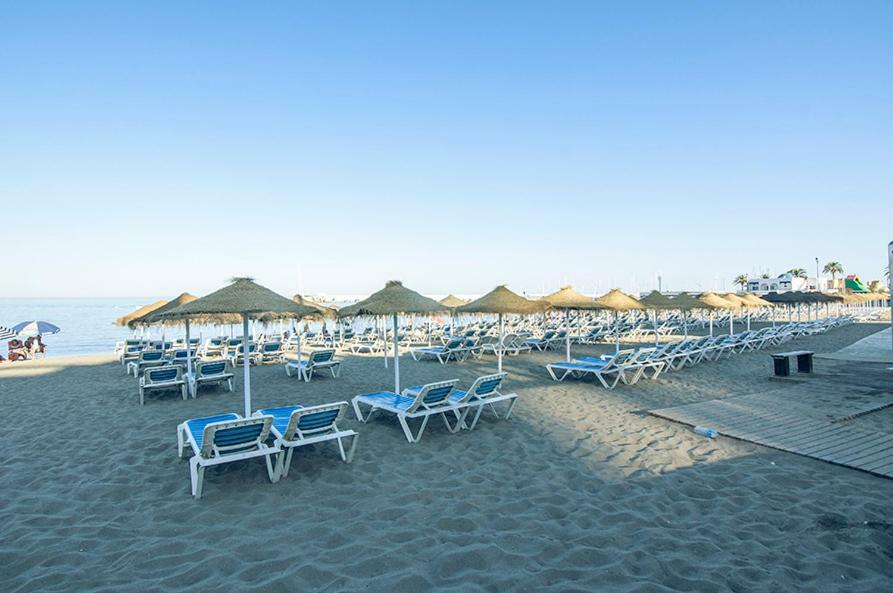 Luminoso Y Fresco Apartamento En 2ª Linea De Playa 푸엔히롤라 외부 사진