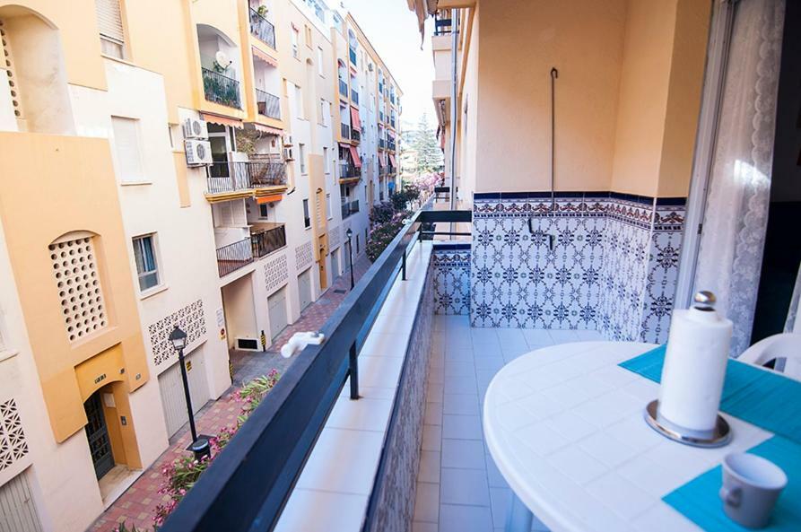 Luminoso Y Fresco Apartamento En 2ª Linea De Playa 푸엔히롤라 외부 사진